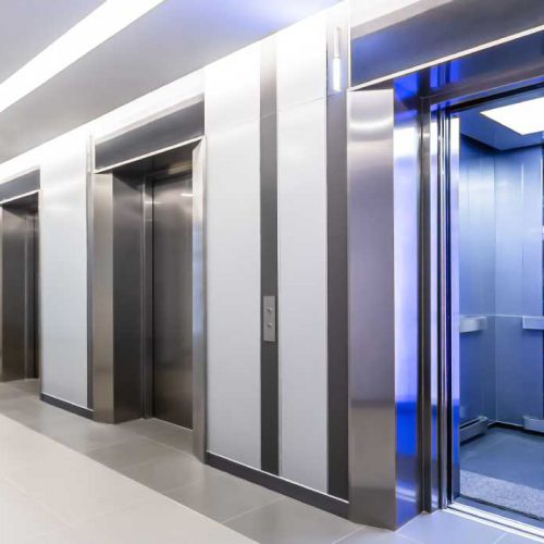 طراحی و اجرای انواع آسانسور و پله برقی